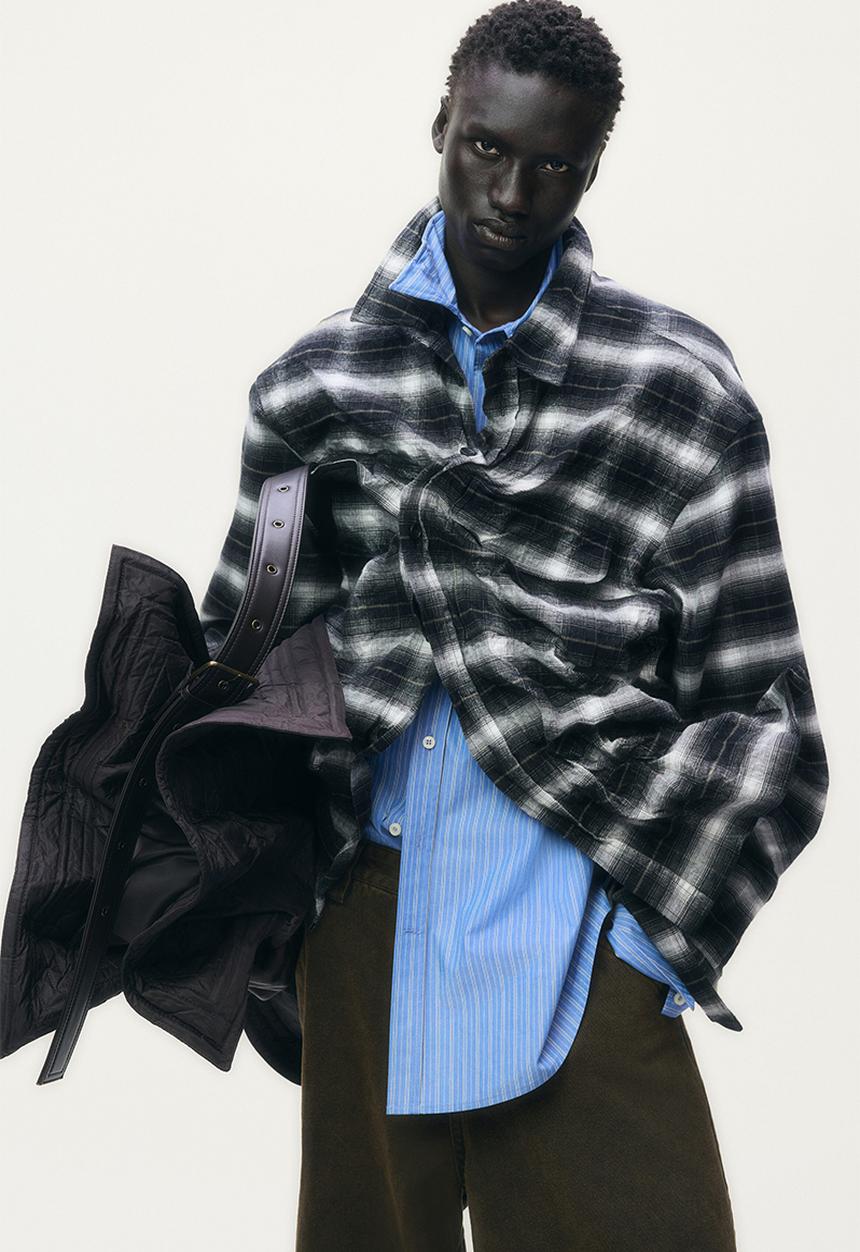 H&M - Glenn Martens H&M: Foiled flannel overshirt -  black/checked