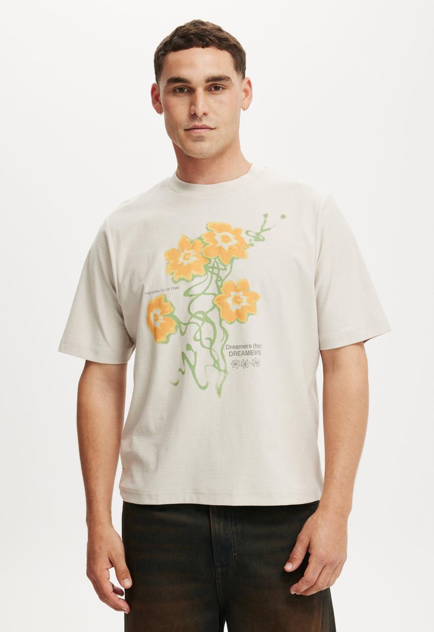 Cotton On - Cropped Fit Graphic T-Shirt - Sand Dune/Dreams