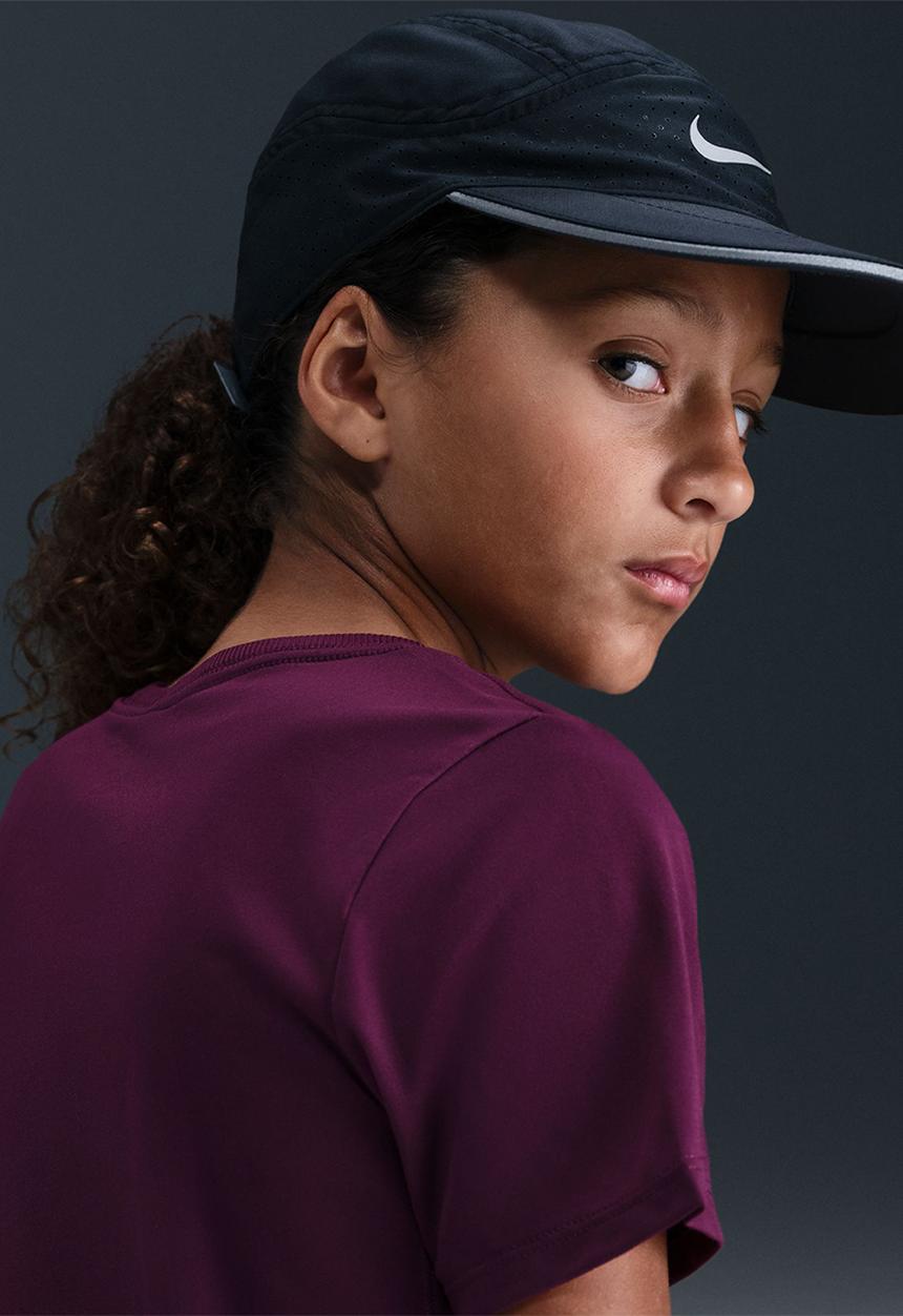 Nike - Girls Nike Dri-Fit One Std Short Sleeve Top Hbr-Bordeaux/White