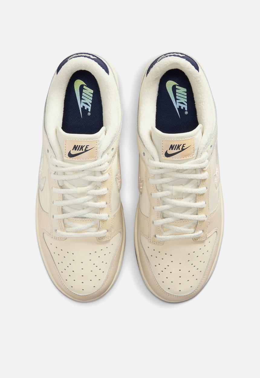 Nike - WMNS DUNK LOW
