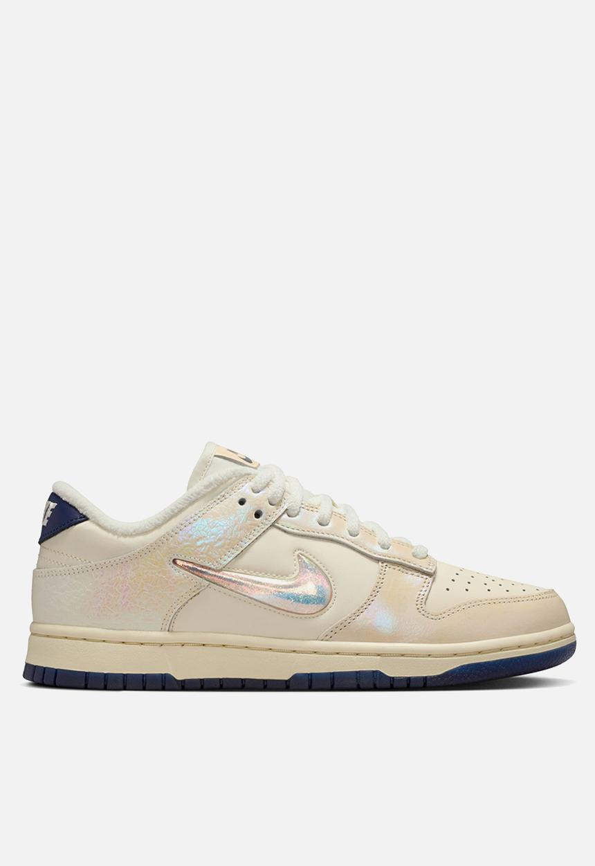 Nike - WMNS DUNK LOW