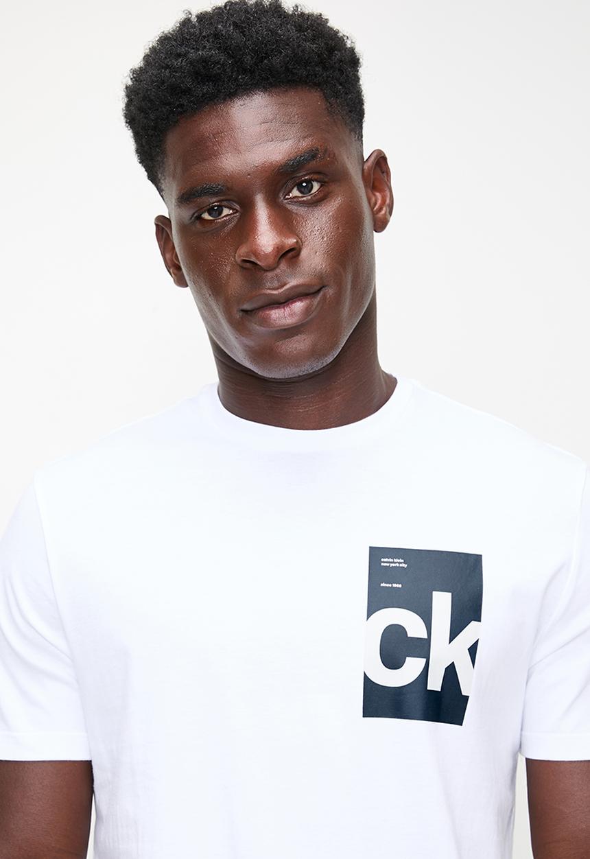 Calvin Klein - Ss 30S Eu Bh Box Graphic Tee - Brilliant White