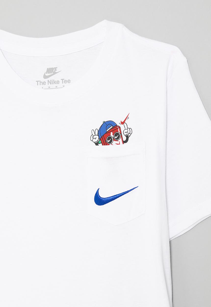 Nike - Nike peace boxy tee - white