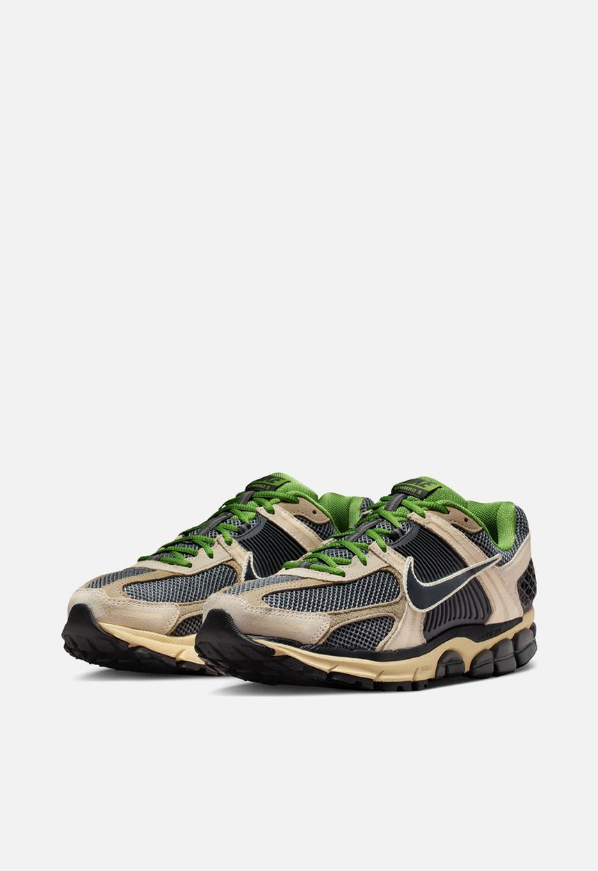 Nike - Zoom Vomero 5