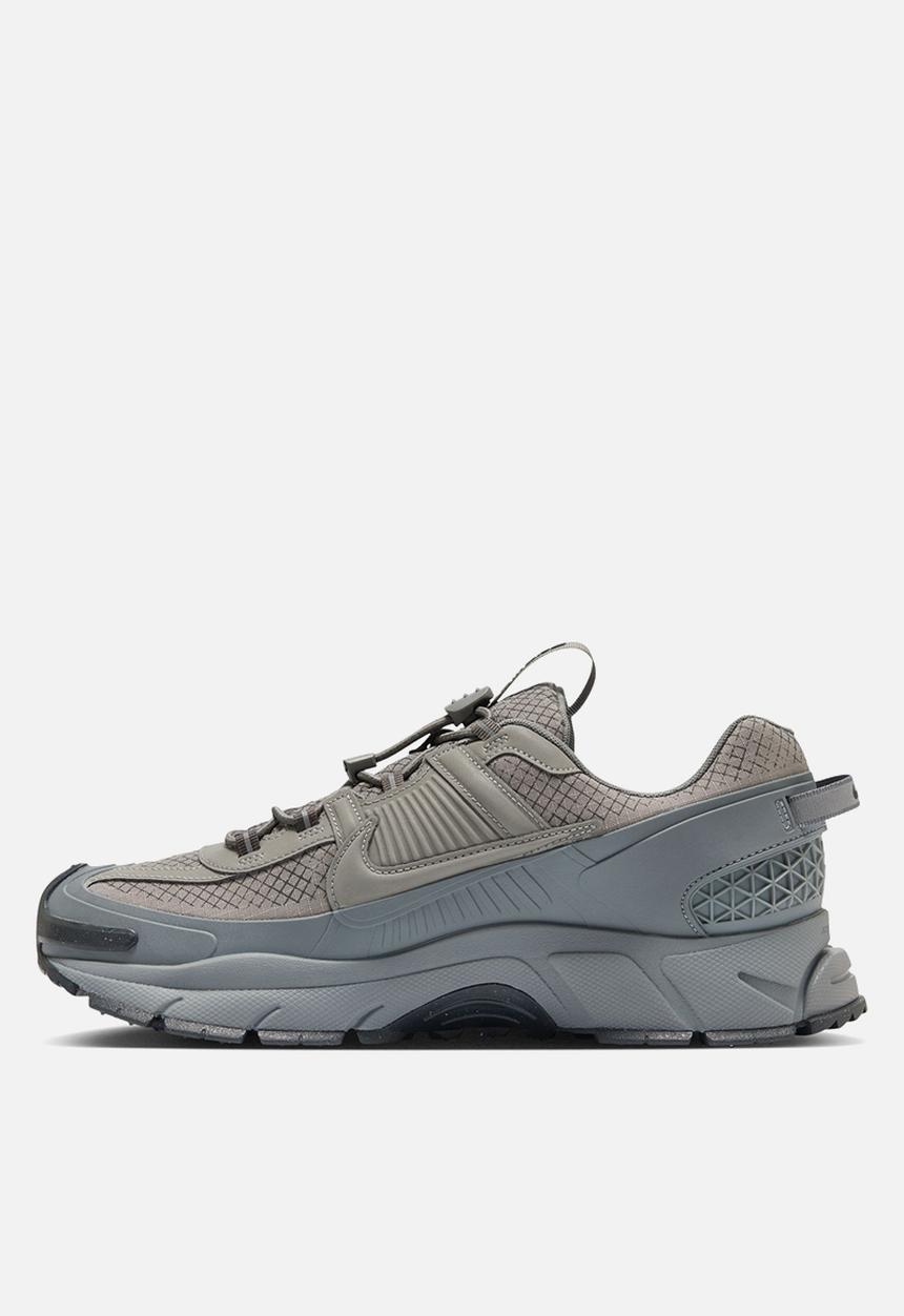 Nike - Zoom Vomero Roam