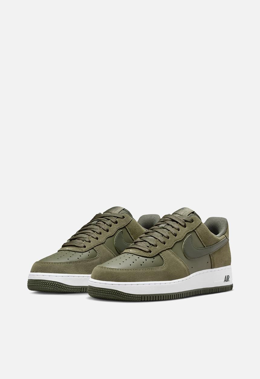 Nike - Air Force 1 '07 LV8