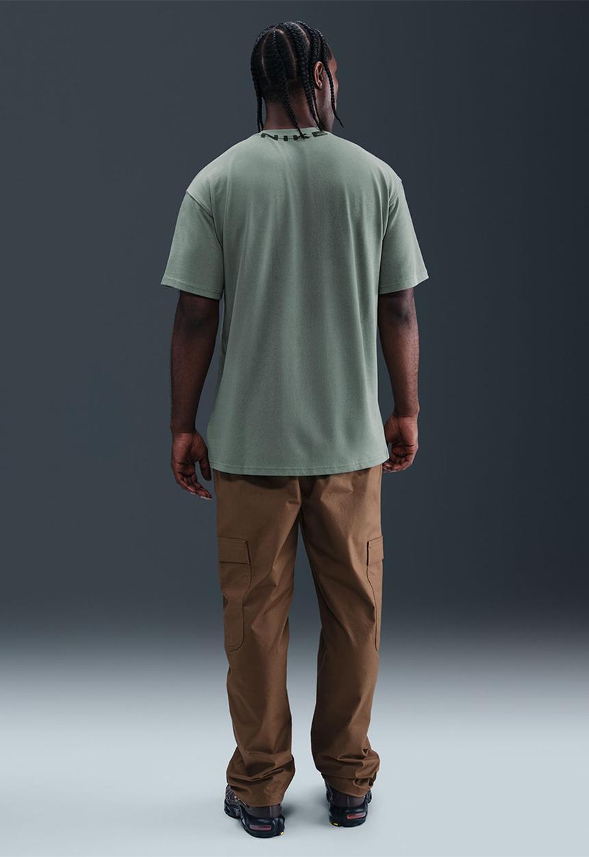 Nike - NSW OC  Collar Print Tee  - Clay Green