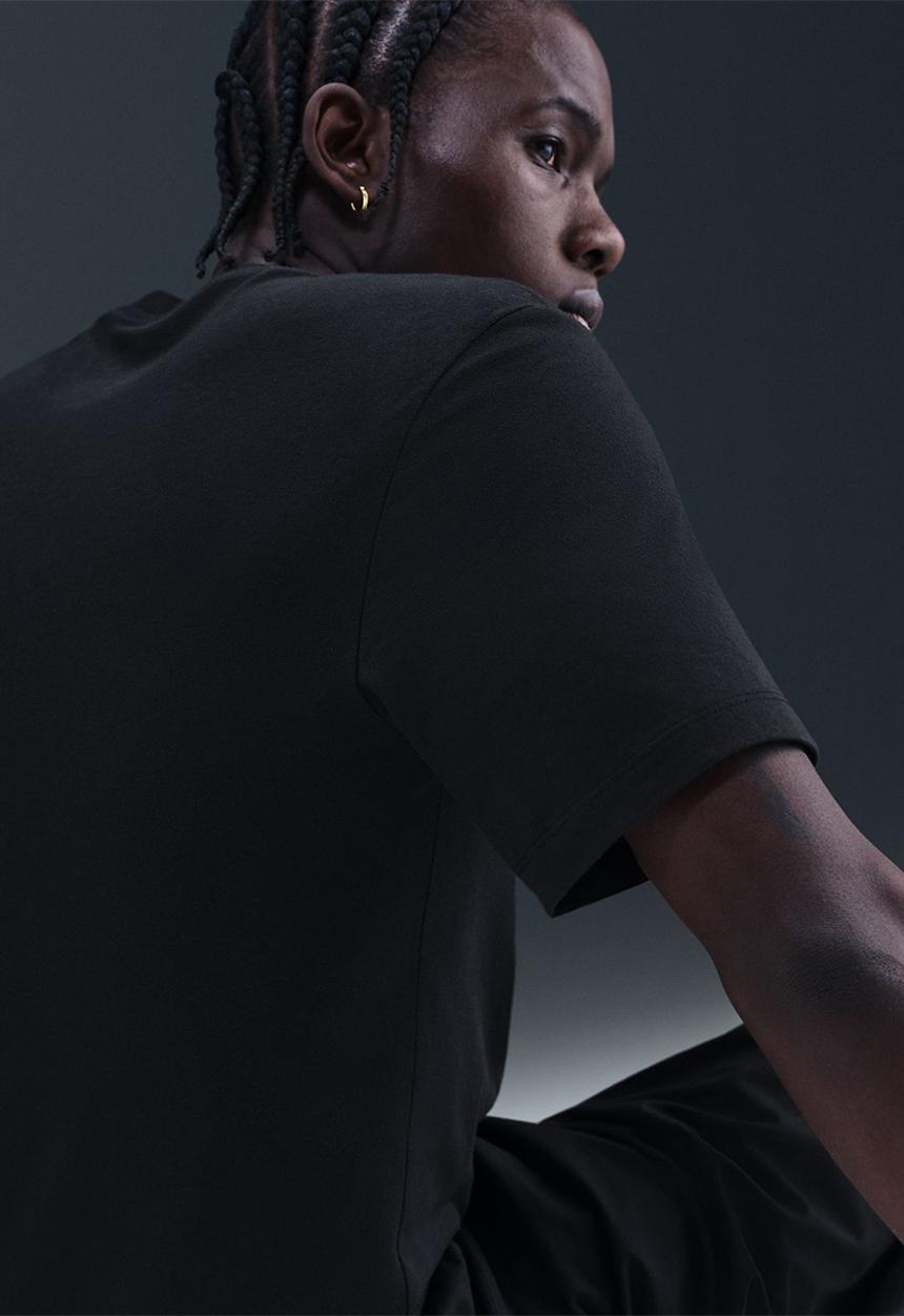 Nike - NSW  Tee Goddne Photo SS Tee - Black
