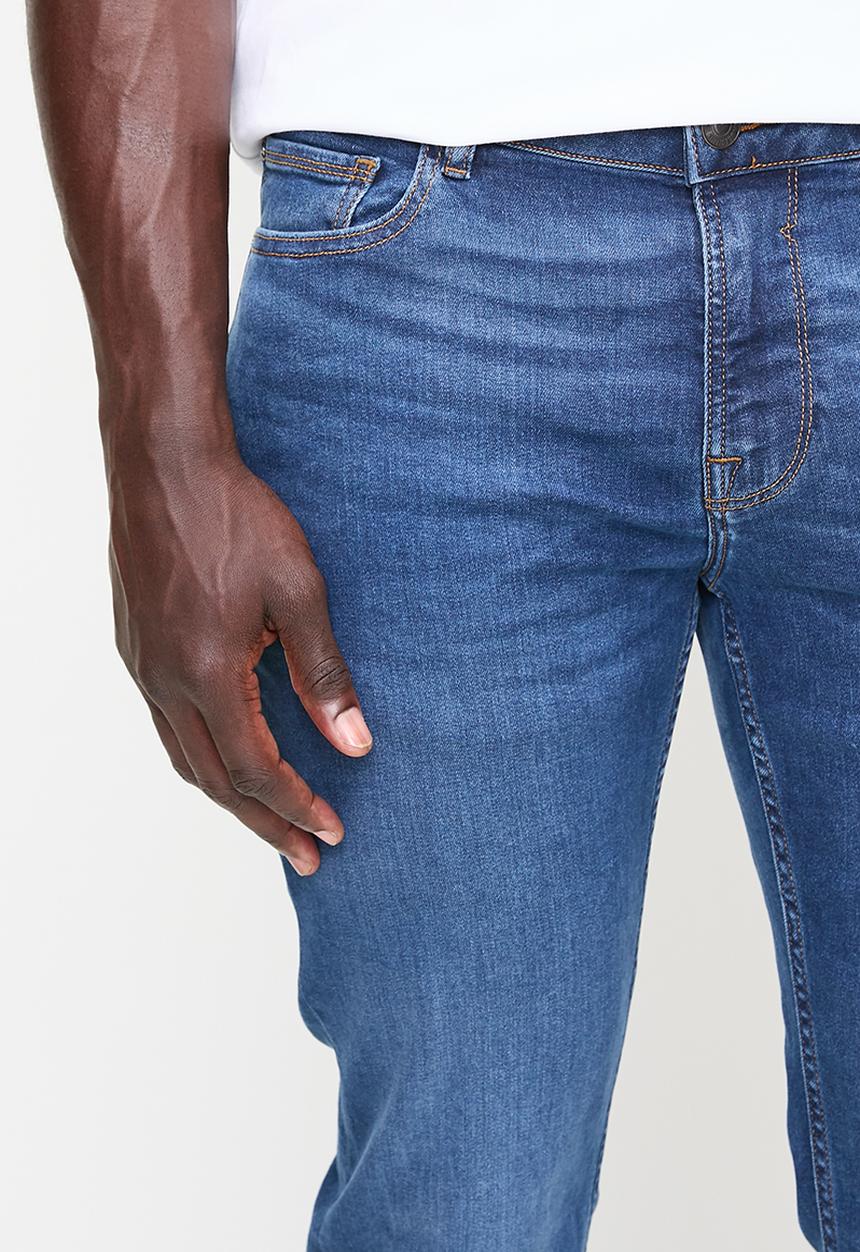 GUESS - Slim Straight - Mid Wash