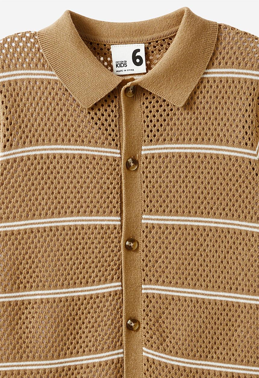 Cotton On - Knitted short sleeve shirt - washed stone/vanilla