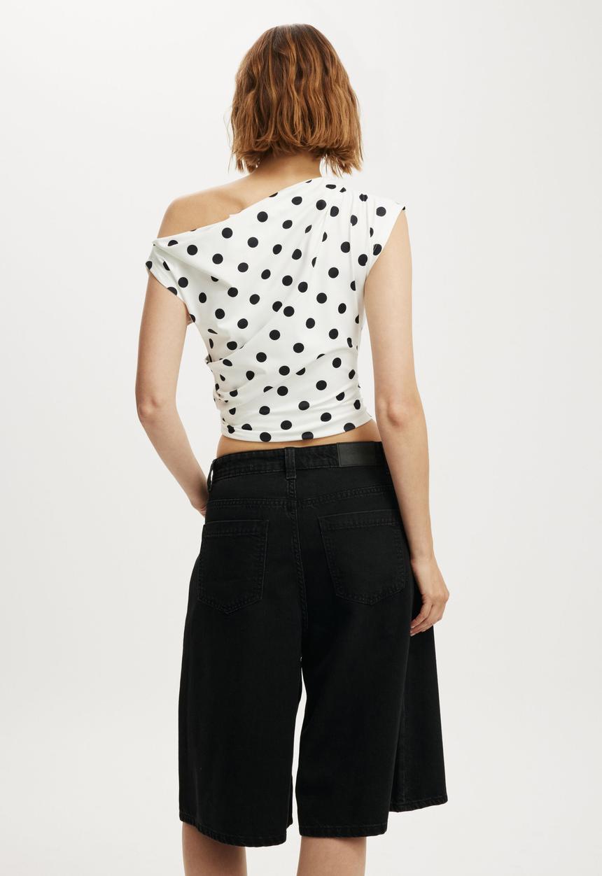 Cotton On - Lyocell Wide Denim Jort - Dire Black