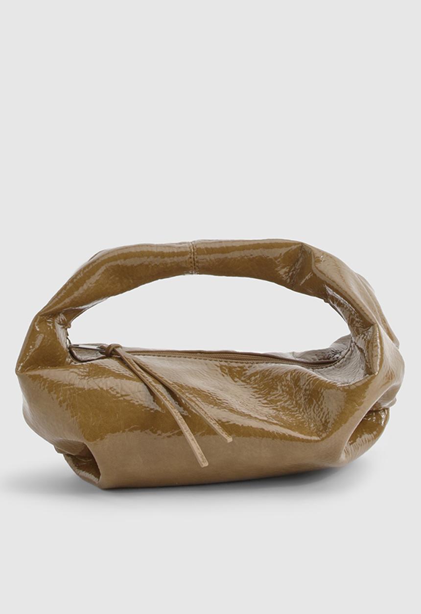 boohoo - Textured patent slouchy grab bag - tan