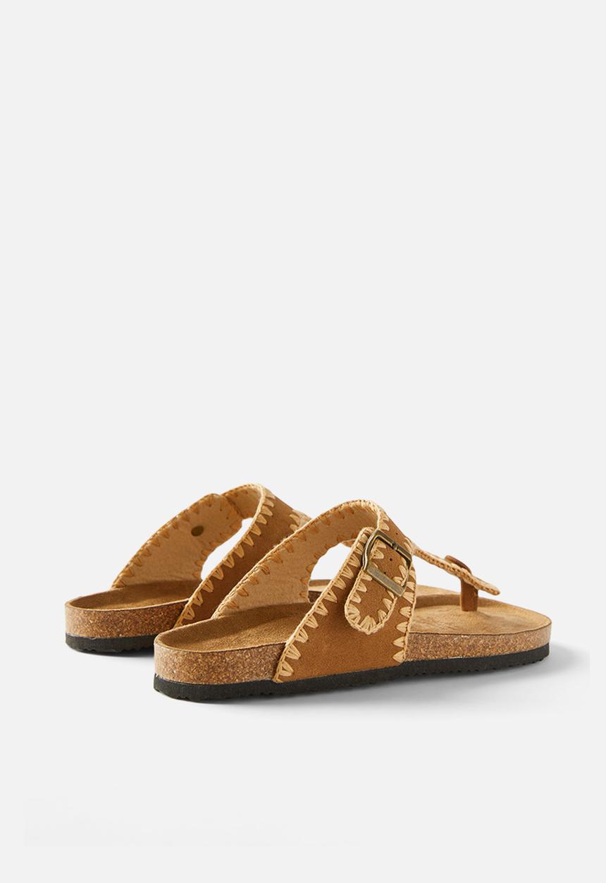 Cotton On - Rex slide - desert tan whipstitch