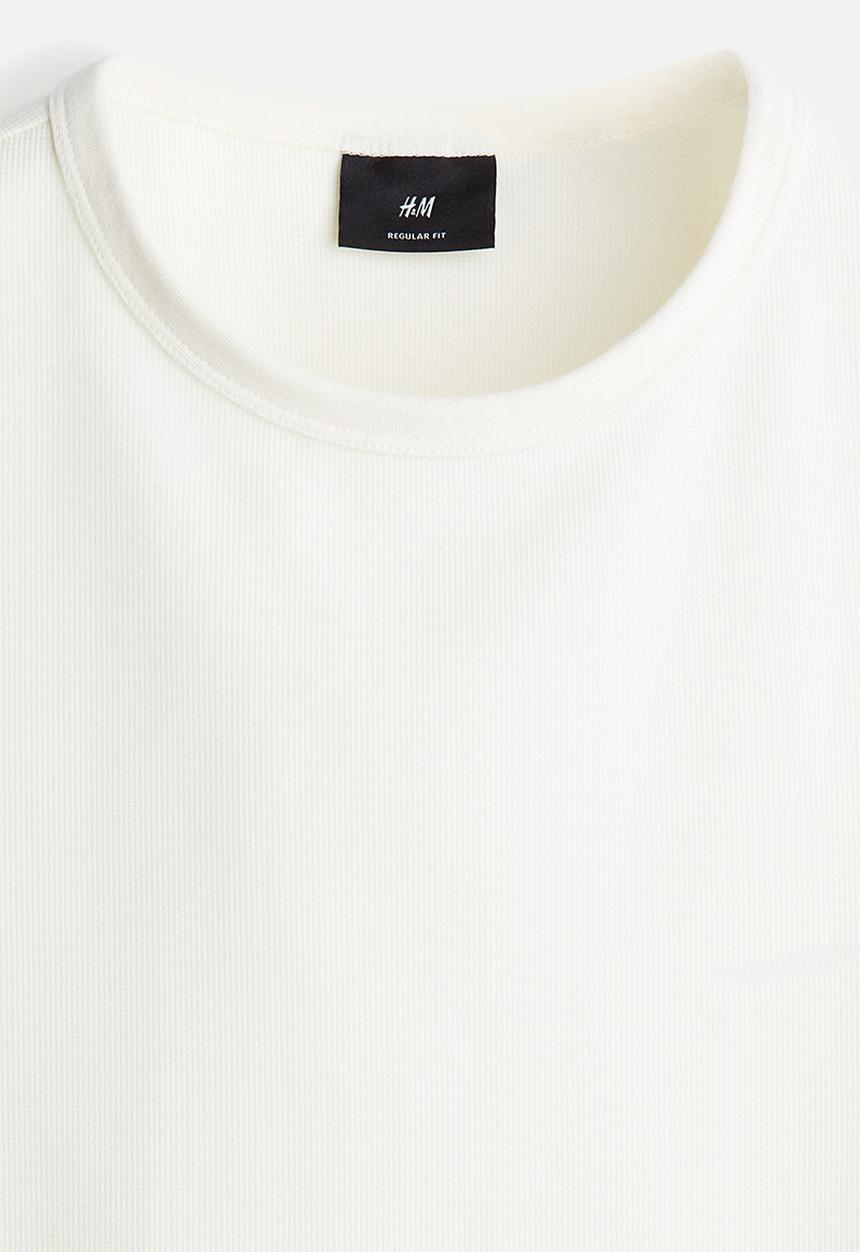 H&M - Regular fit waffled T-shirt - cream