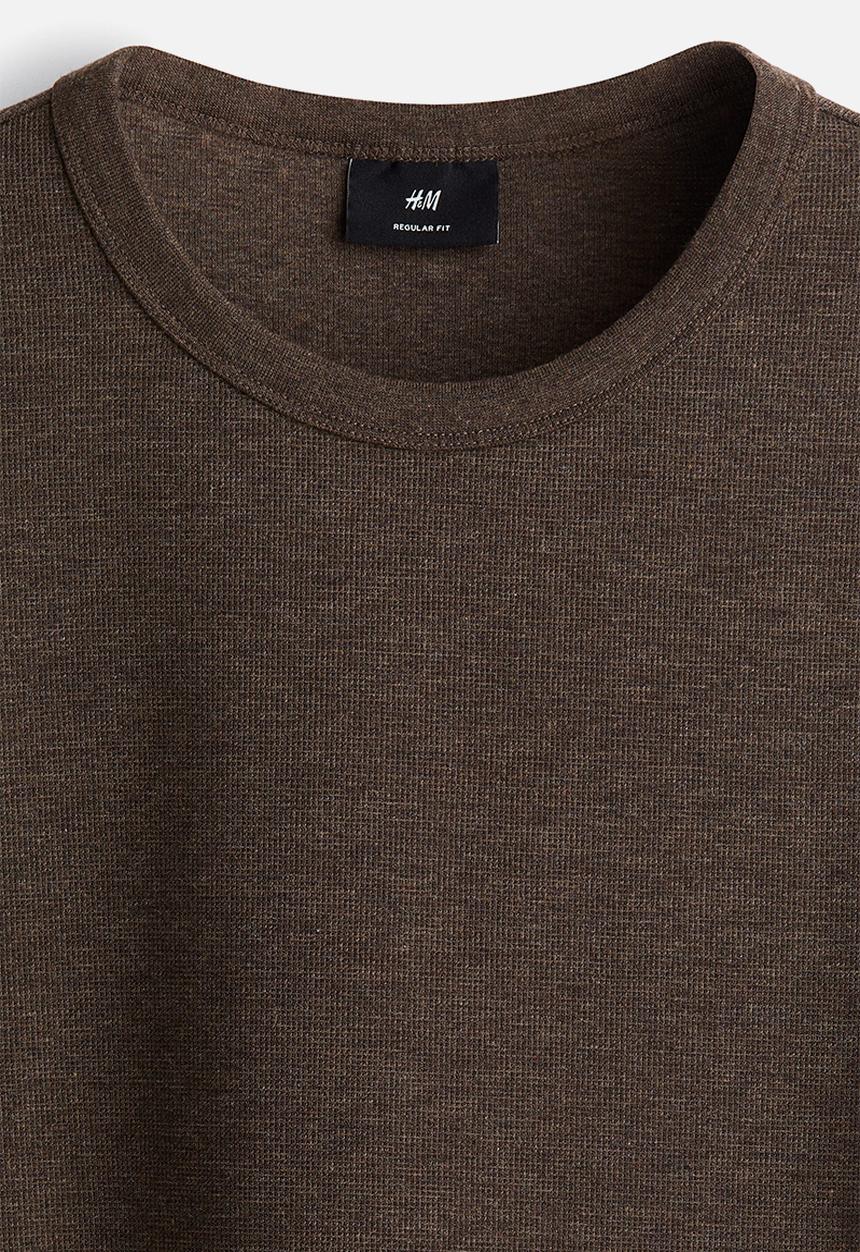 H&M - Regular fit waffled T-shirt - dark brown