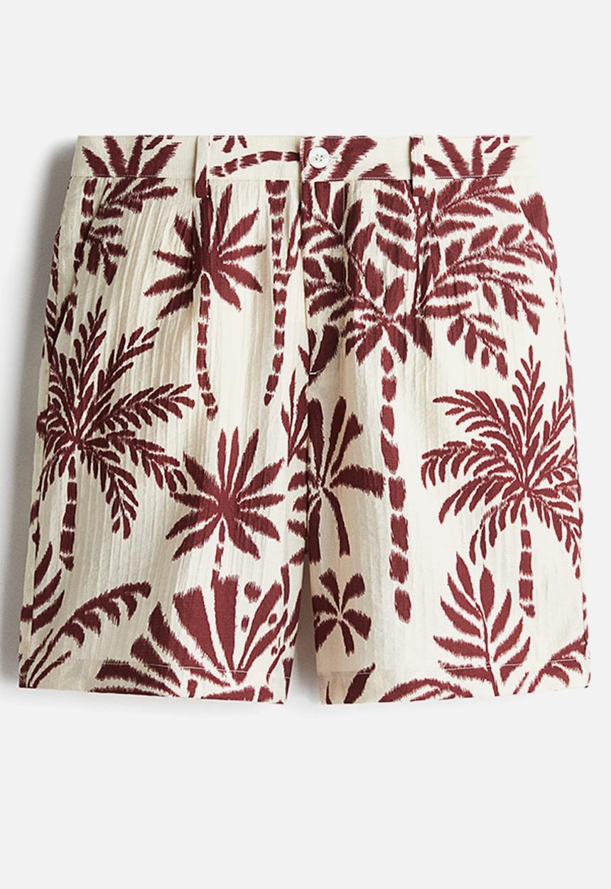 H&M - Relaxed fit patterned shorts - white/palm trees