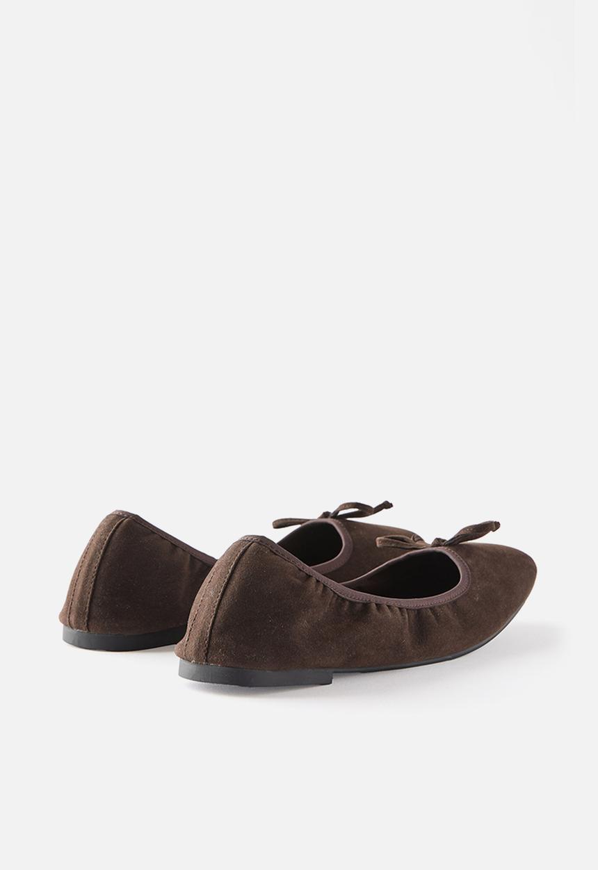 Cotton On - Miley ruched ballet - choc micro