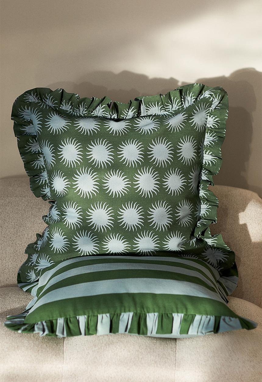 H&M - Frill-trimmed cushion cover - dark green patterned