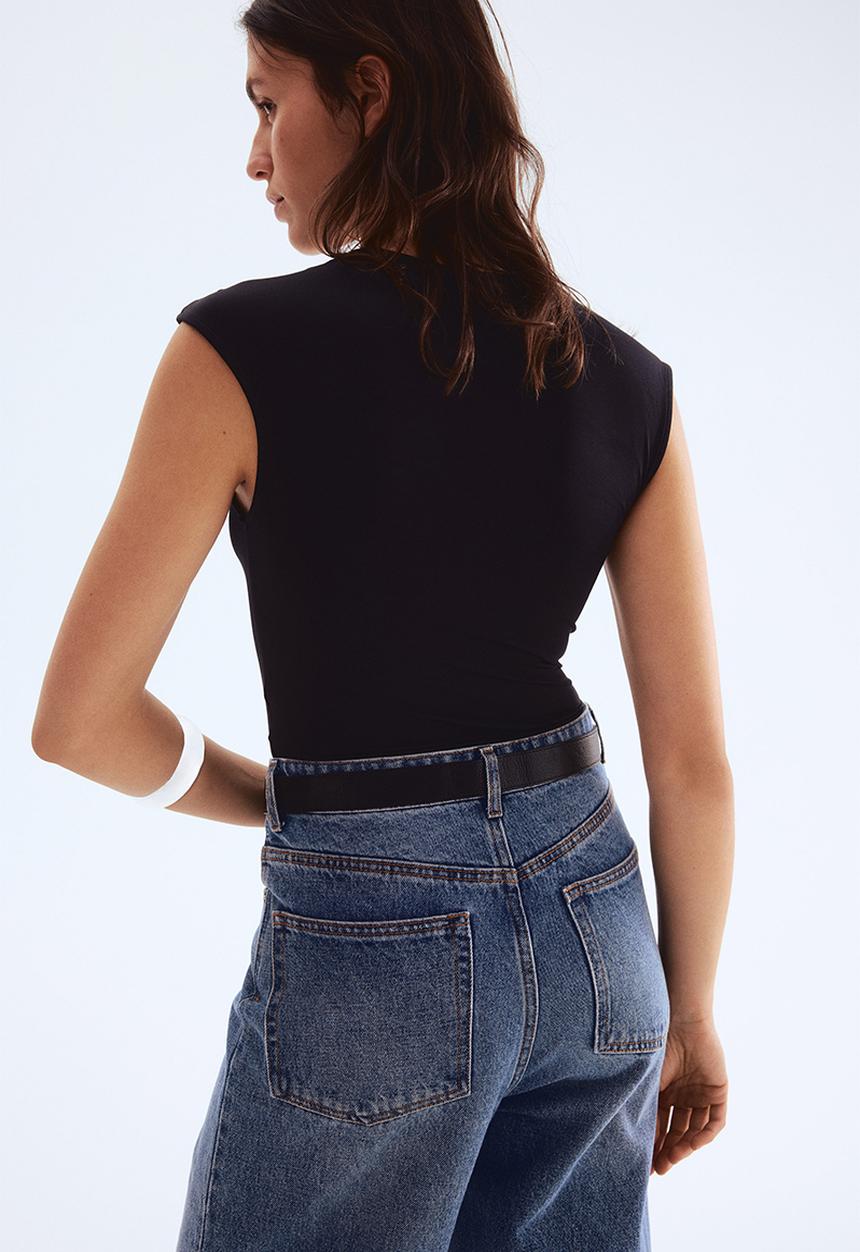 H&M - Cap-sleeved microfibre body - black
