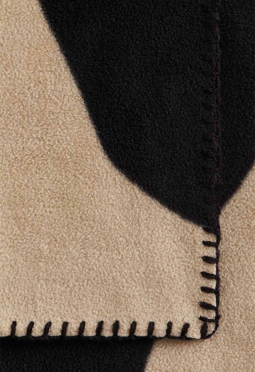 H&M - Patterned fleece blanket - beige/patterned 
