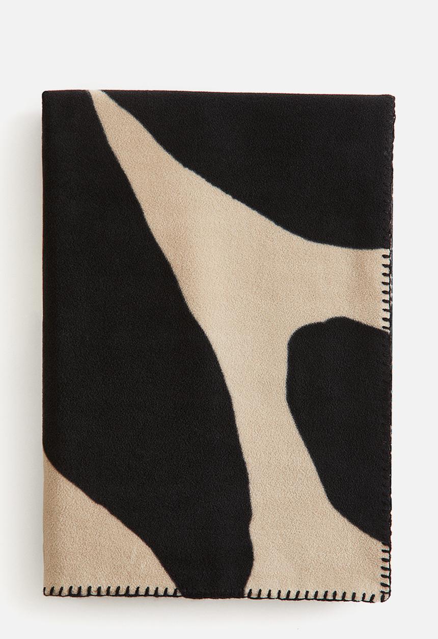 H&M - Patterned fleece blanket - beige/patterned 