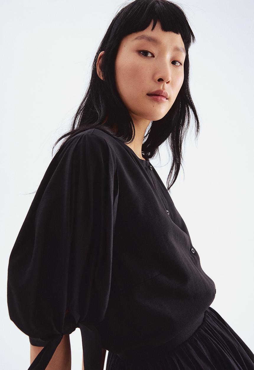H&M - Puff-sleeved blouse - black