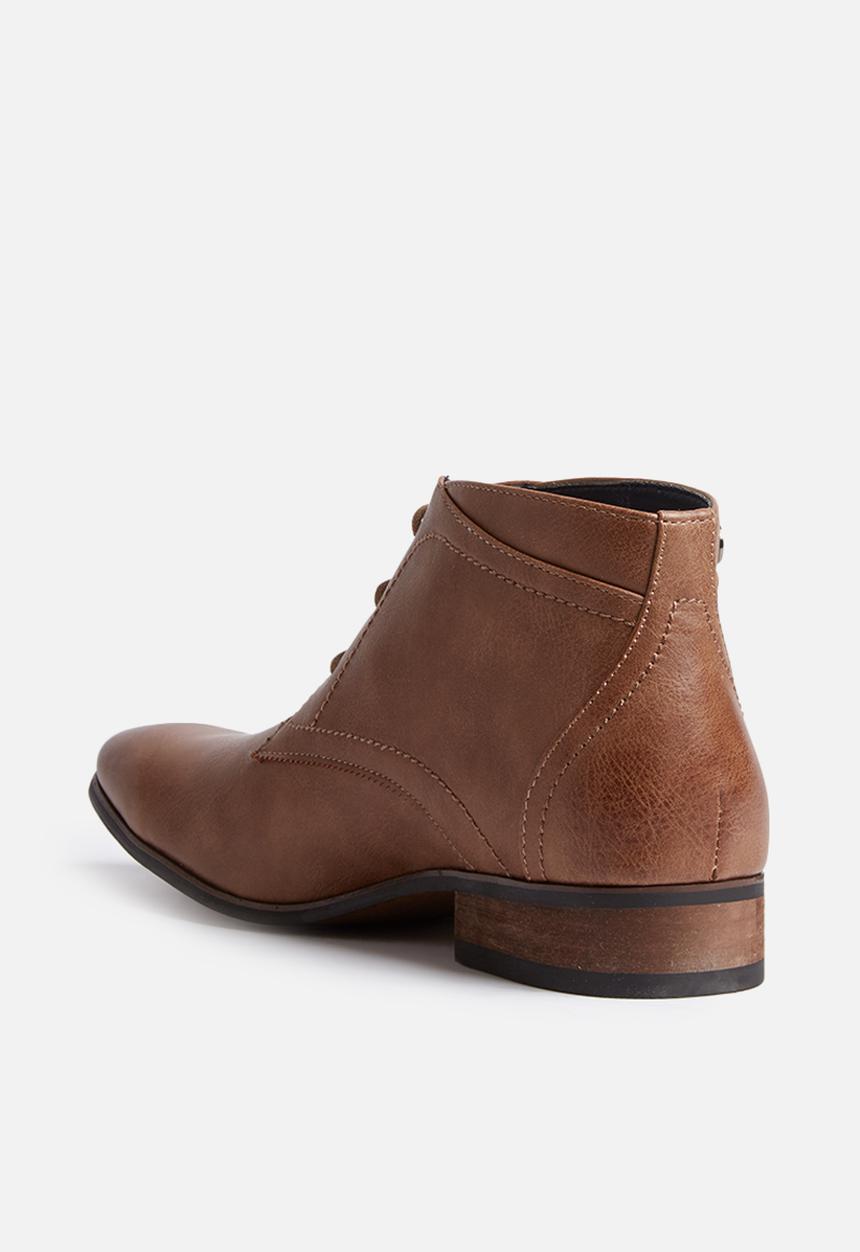 Gino Paoli - Distressed ankle boot