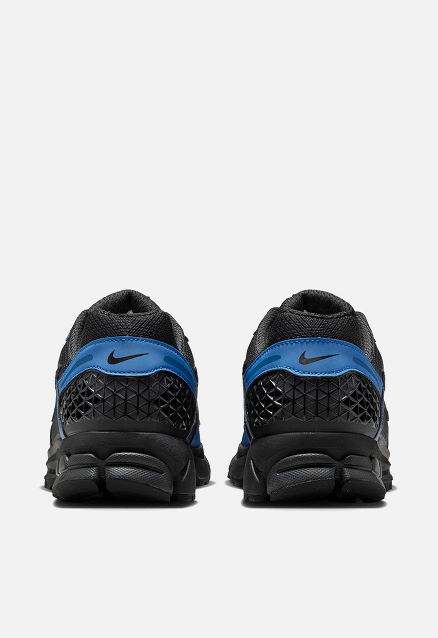 Nike - Zoom Vomero 5 SE