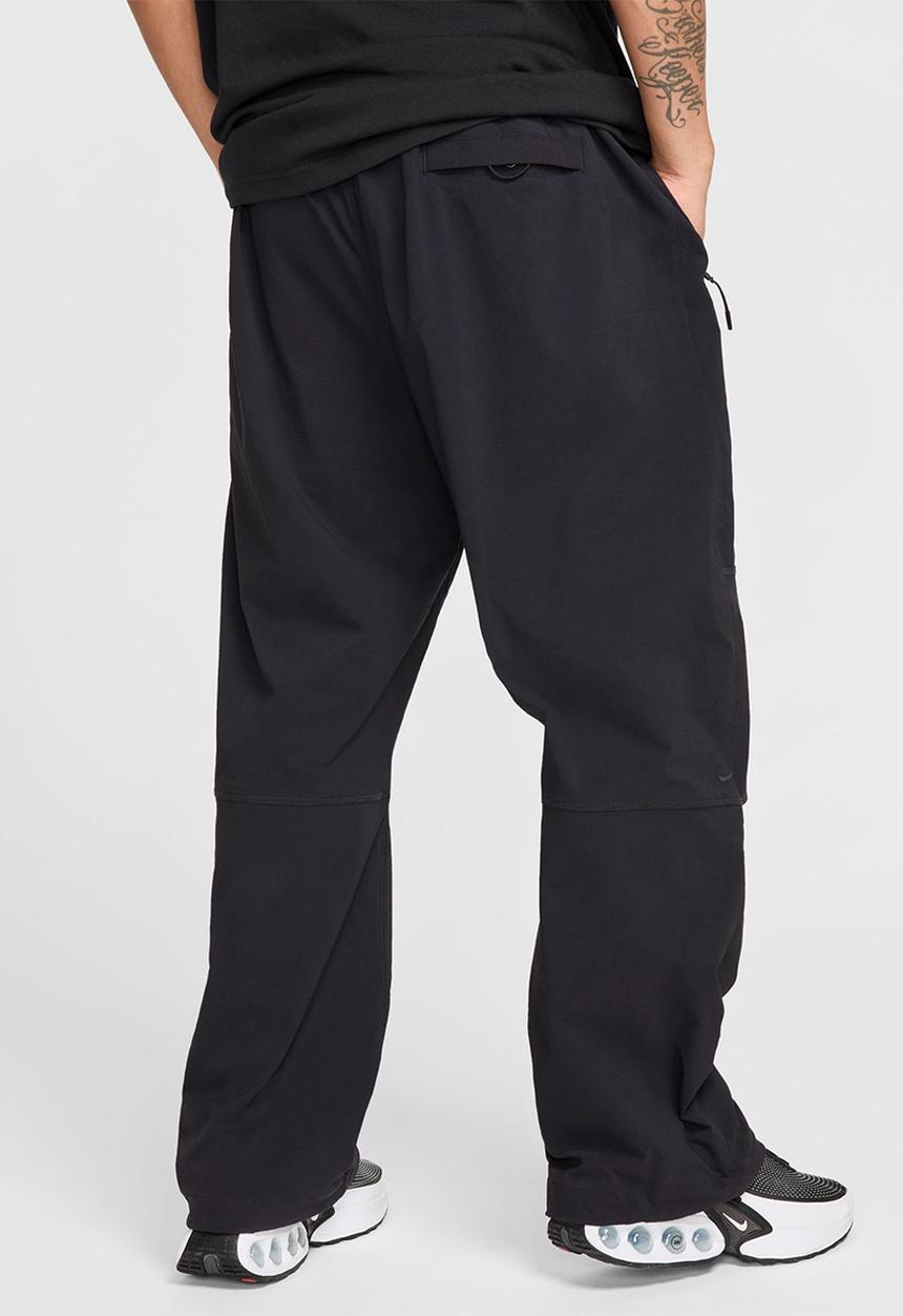 Nike - NSW Tech  Woven Oversized Trousers- Black/Black