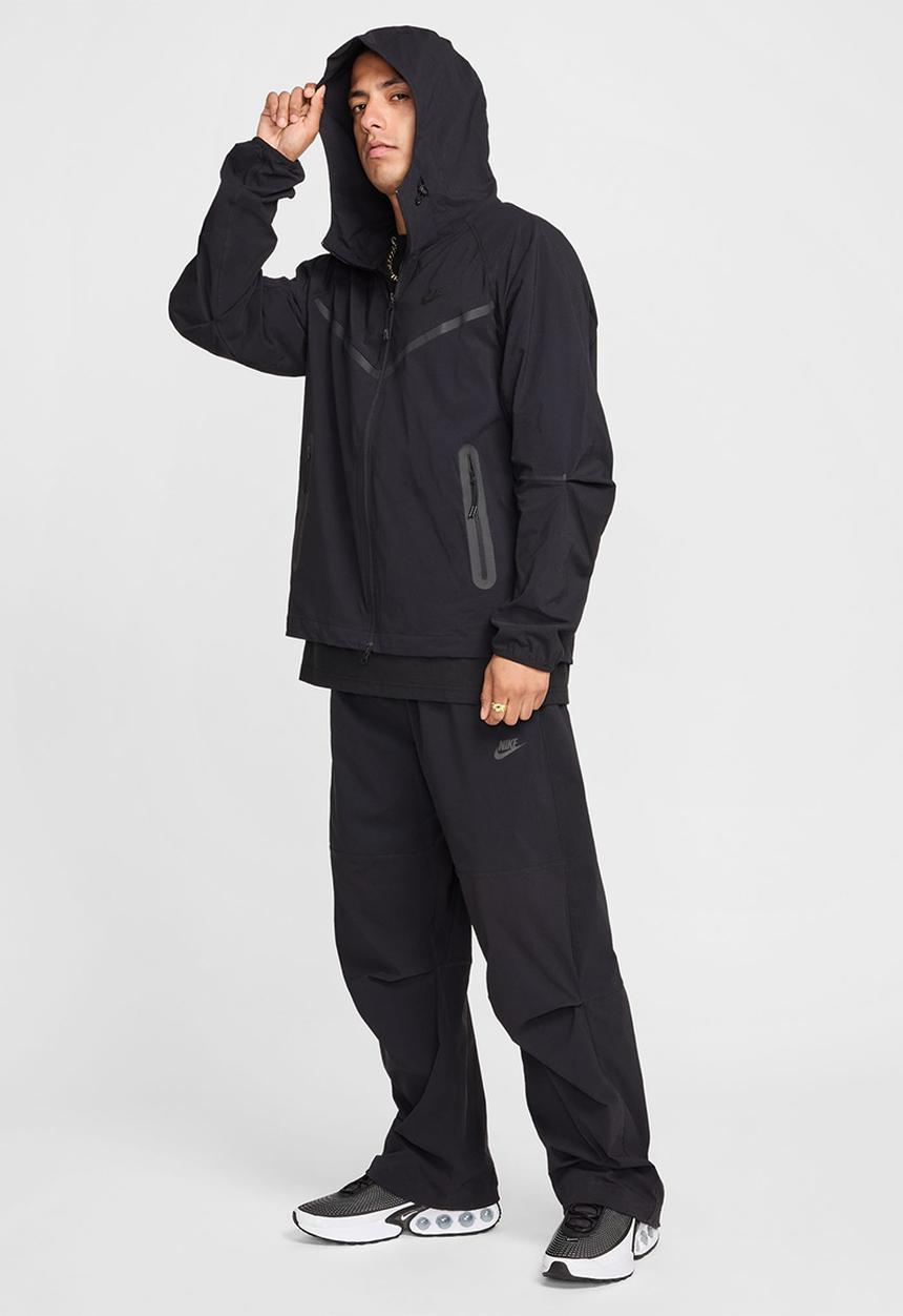 Nike - NSW Tech  Woven Oversized Trousers- Black/Black