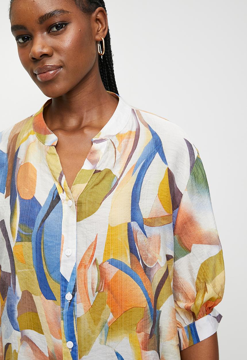 Stella Morgan - Half Sleeve Oversized Batwing Blouse With Centre Back Button Detail - Blue