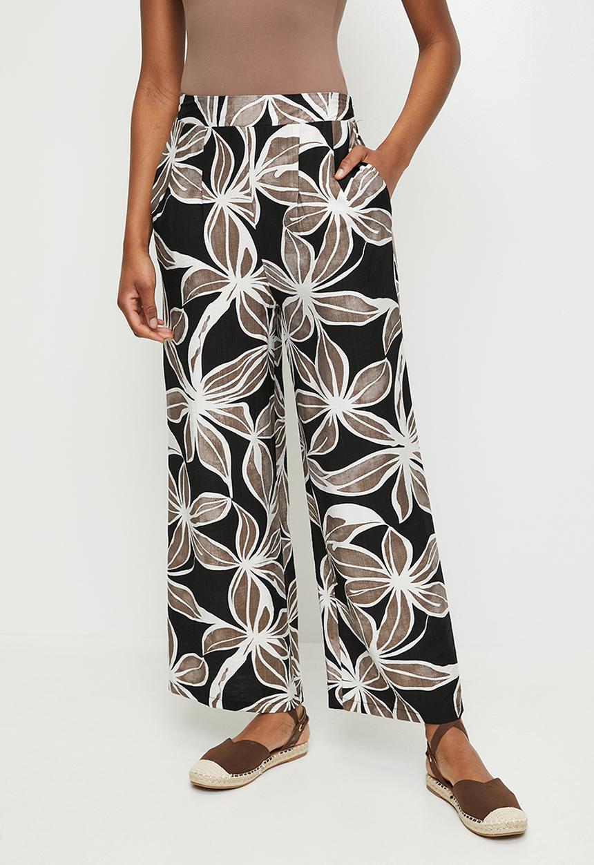 Izabel London - Wide Leg Pallazzo Pant With Large Floral Print - Multi Black