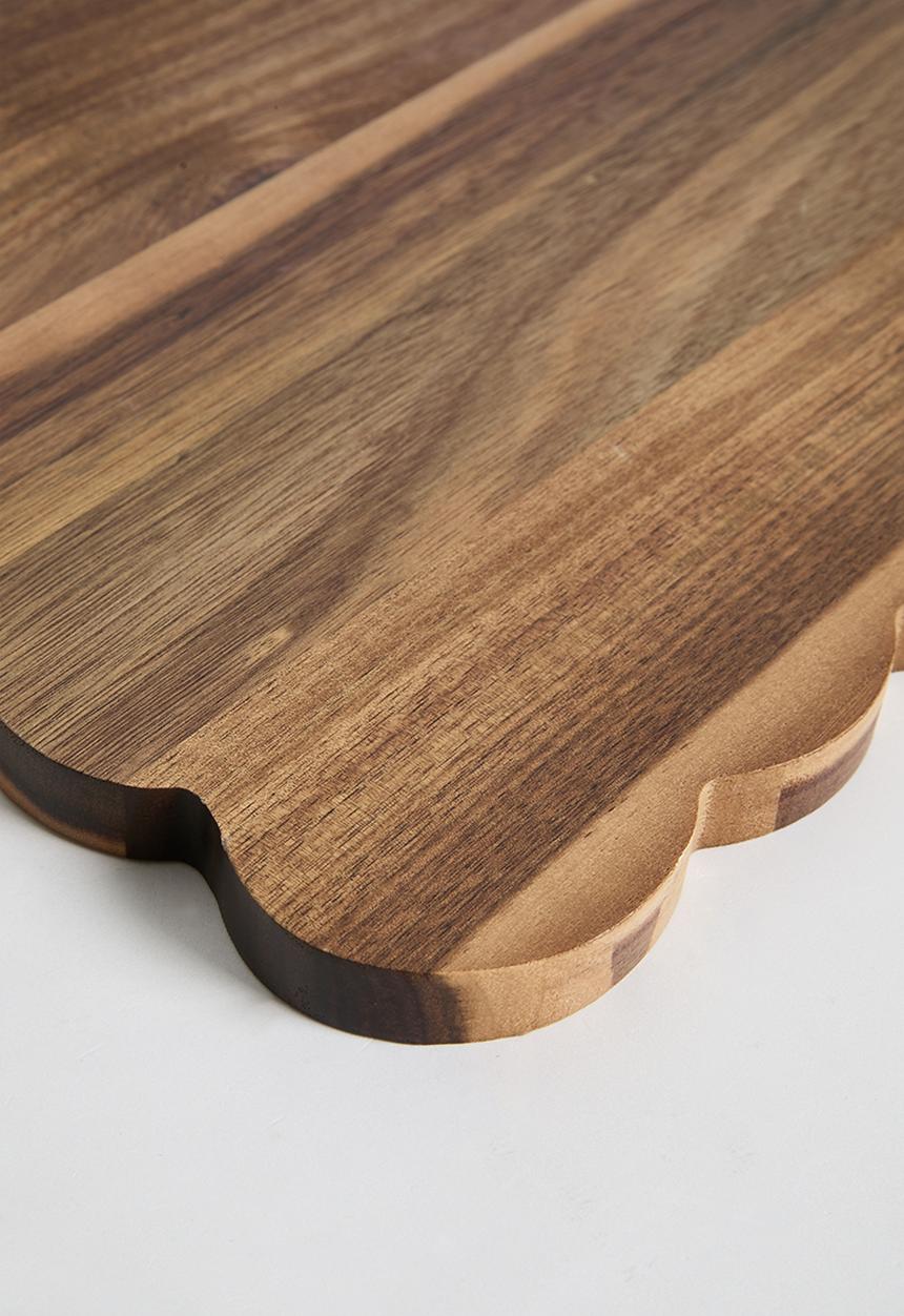 Home Classix - Home Classix Scalloped Edge Wooden Square Board 33x33x1.5cm - brown