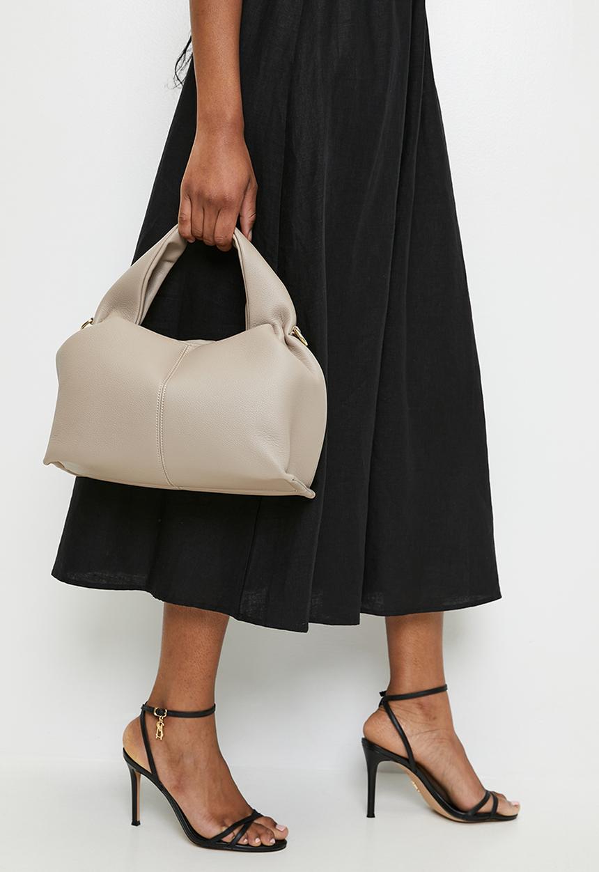 Tessa Design - Bianca dumpling messenger bag - beige