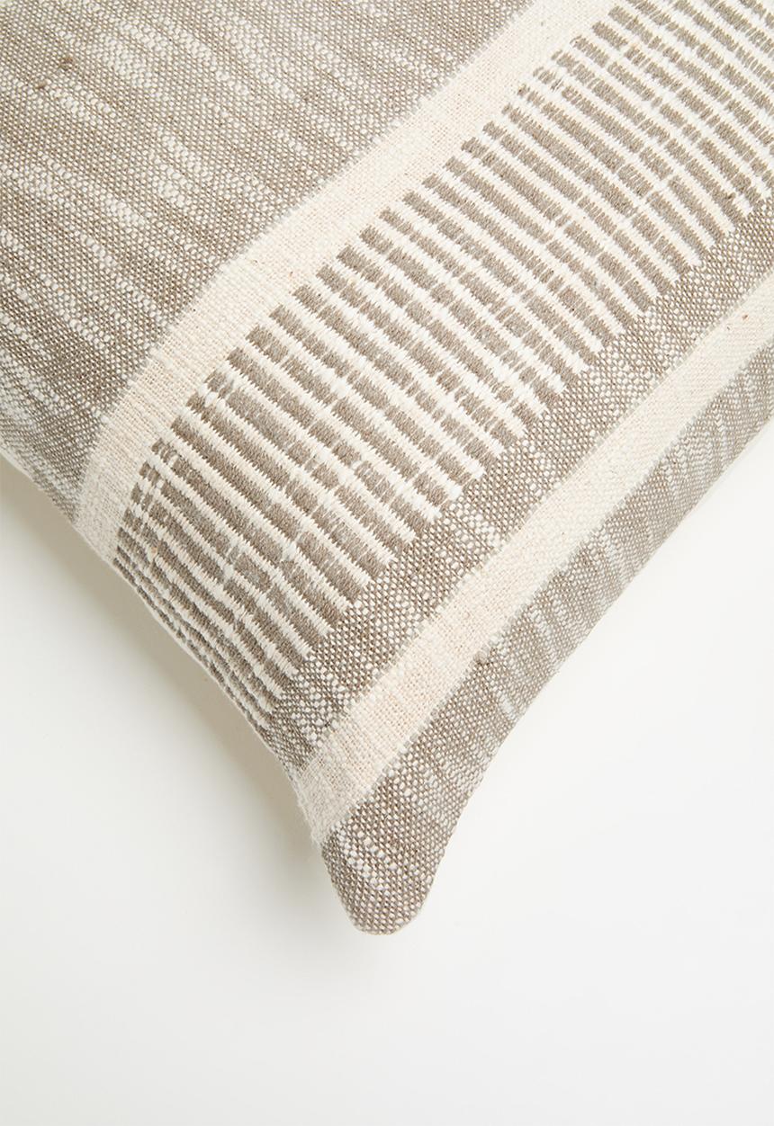 Sixth Floor - Stilo woven cushion cover - Grey