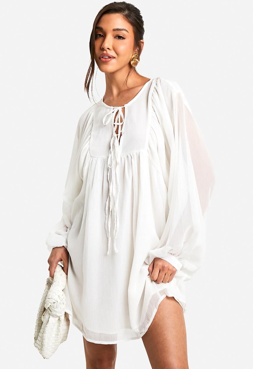 boohoo - Crinkle chiffon smock dress - cream