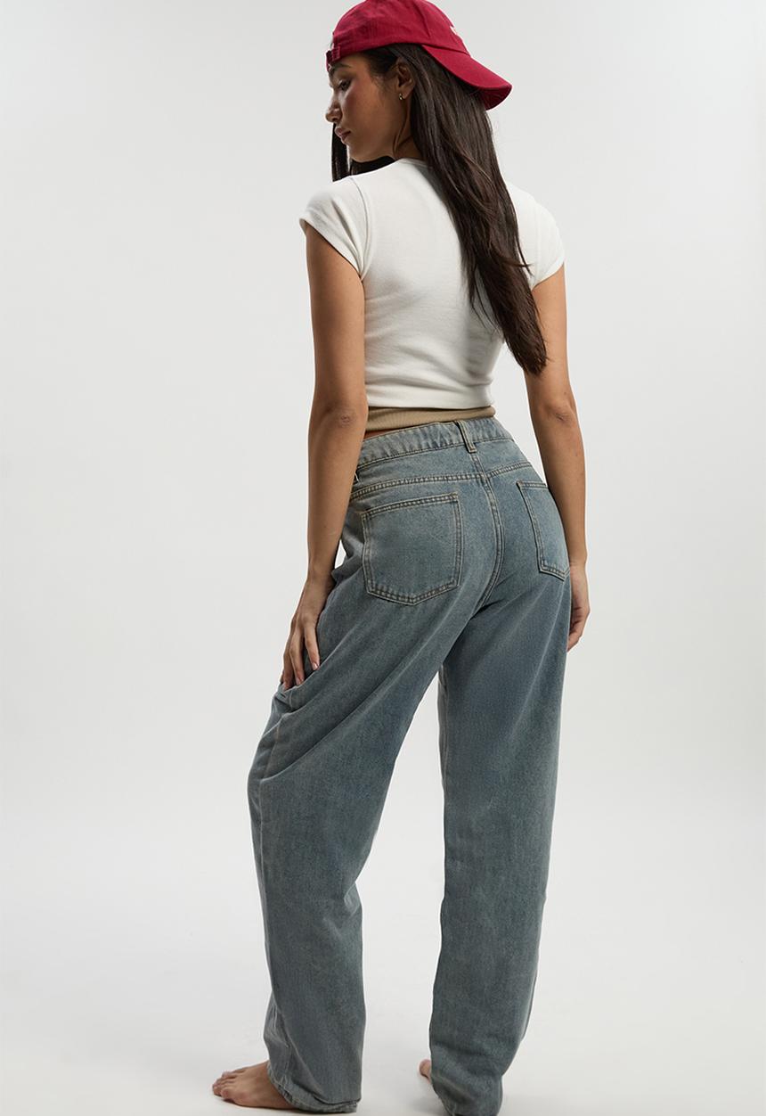 boohoo - Boohoo basics high waisted straight leg jeans - washed blue