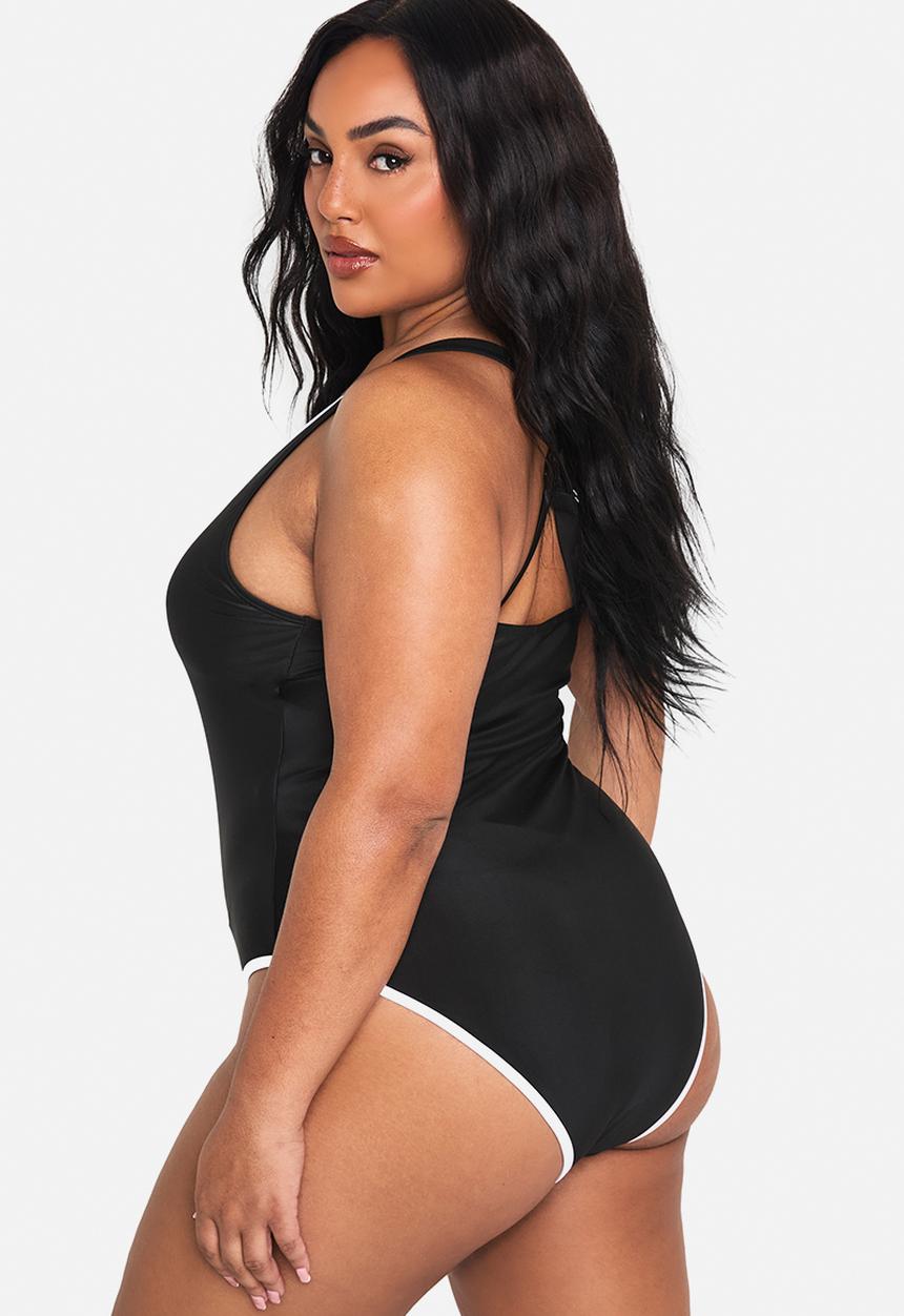 boohoo - Plus Contrast Binding Swimsuit - Black