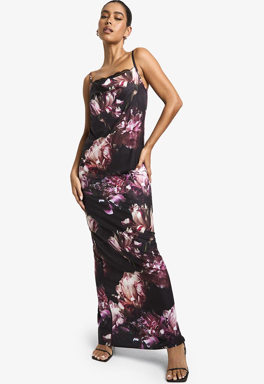 boohoo - Lace trim floral maxi dress - black