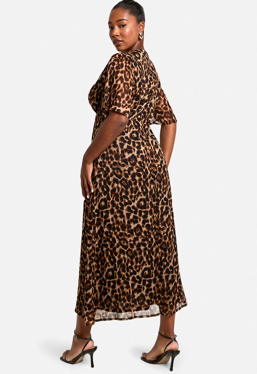 boohoo - Plus leopard chiffon midaxi dress - brown