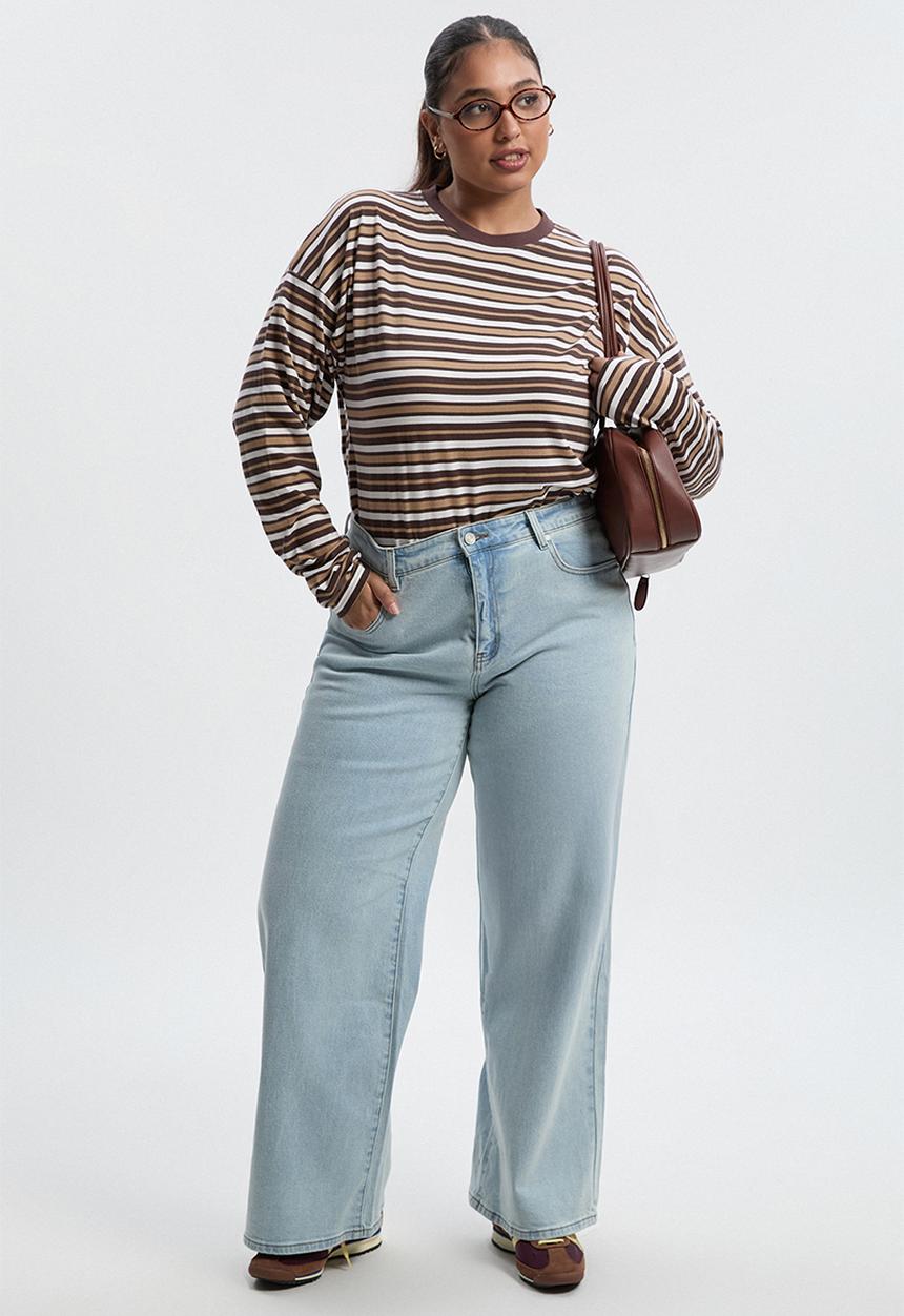 boohoo - The Plus Wide Leg Jean - Bleach Wash