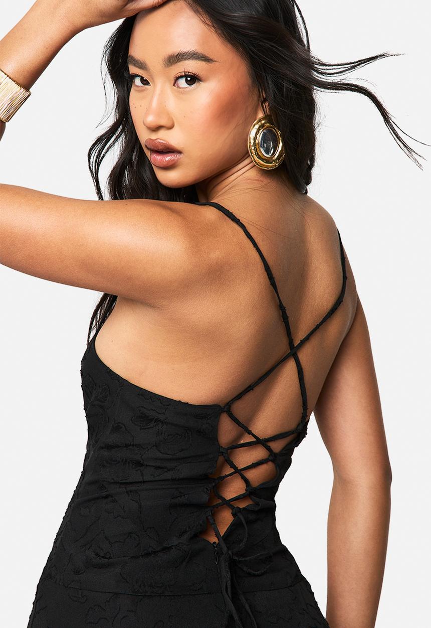 boohoo - Textured strappy cowl maxi dress - black