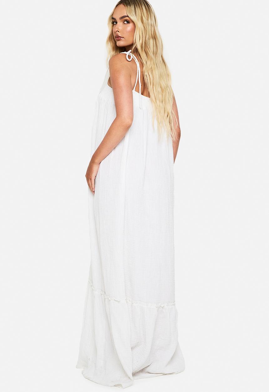 boohoo - Textured smock maxi dress - white