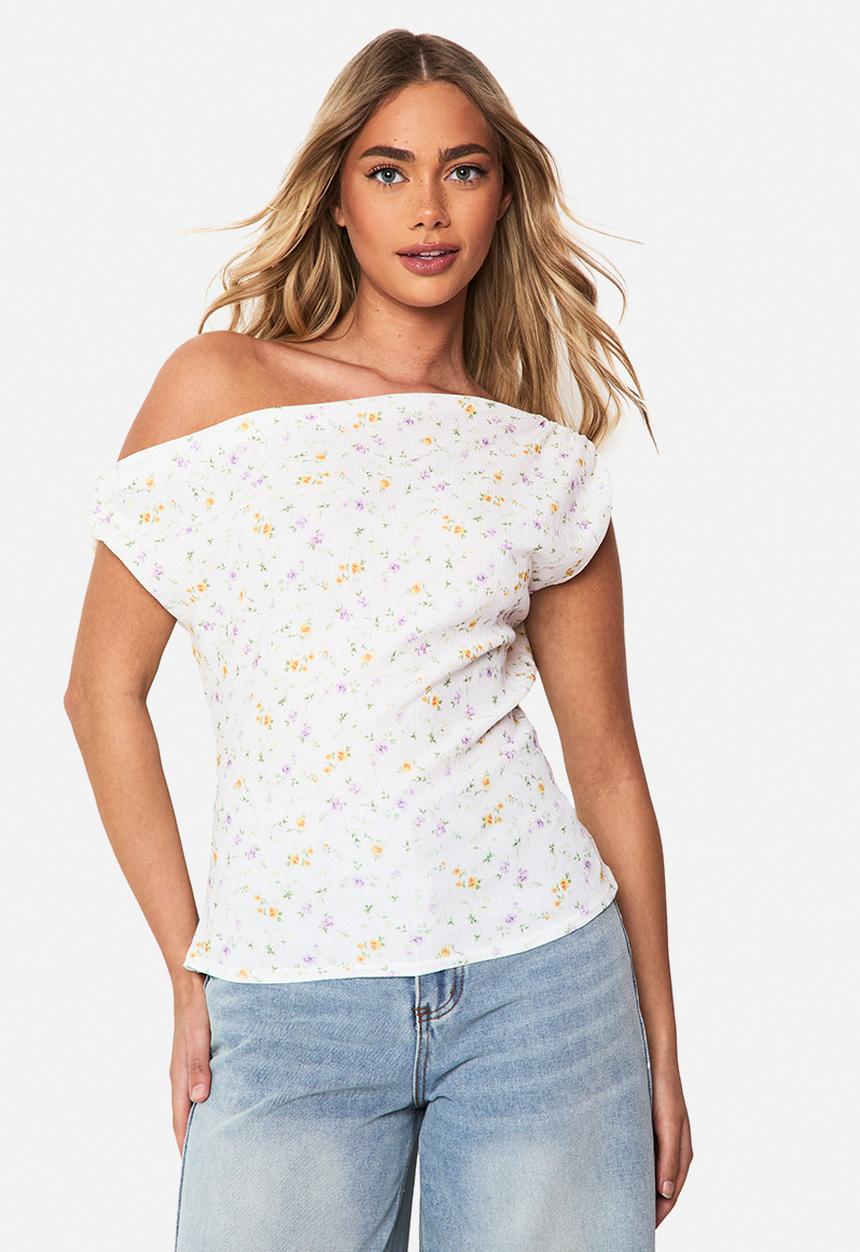 boohoo - Textured ditsy cowl neck top - white