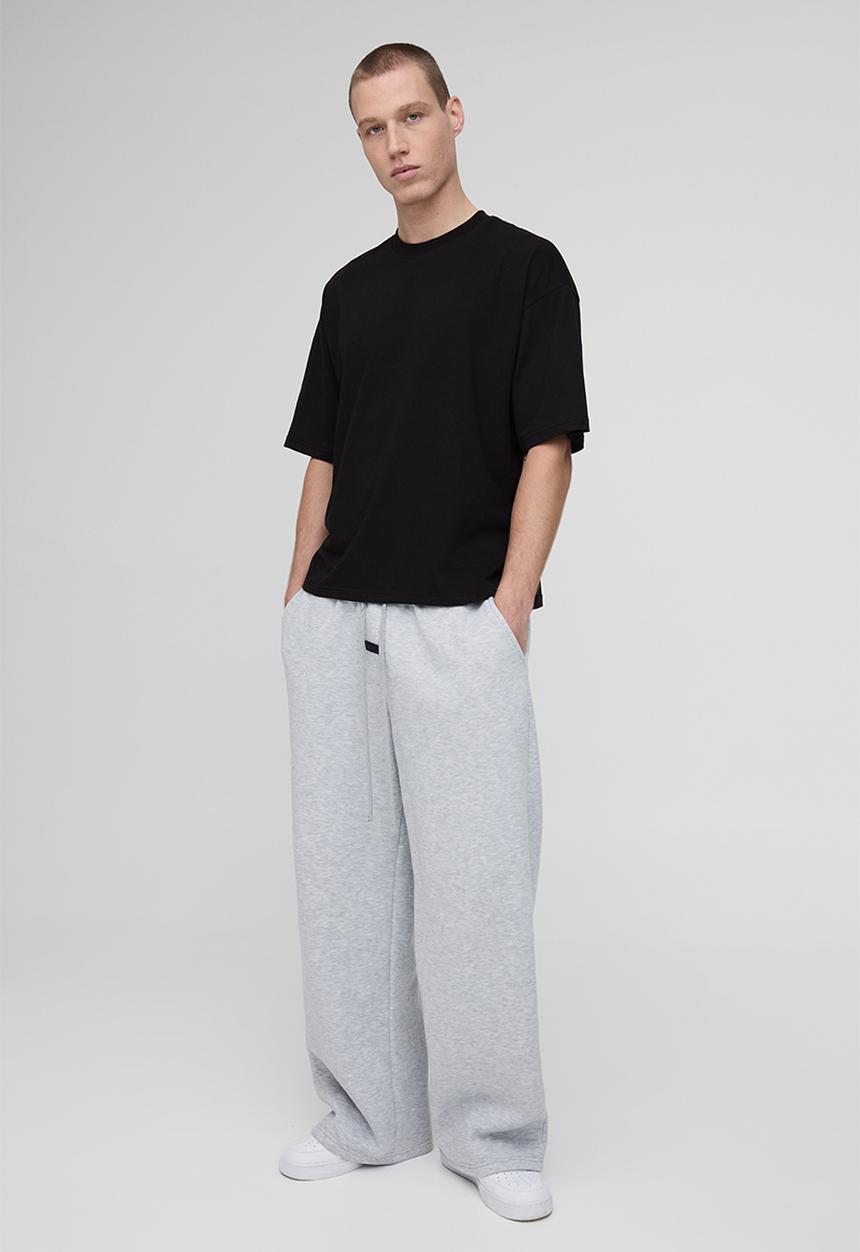 boohooMAN - Basic Oversized Boxy Crew Neck T-shirt - Black