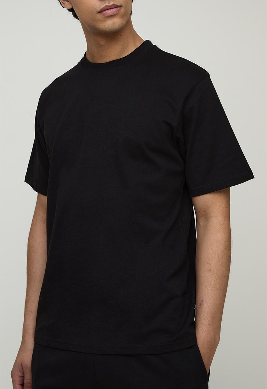 boohooMAN - Basic Regular Fit Crew Neck T-shirt - Black