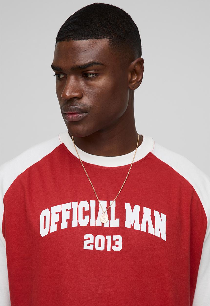 boohooMAN - Oversized Boxy Official Contrast Raglan T-shirt - Red