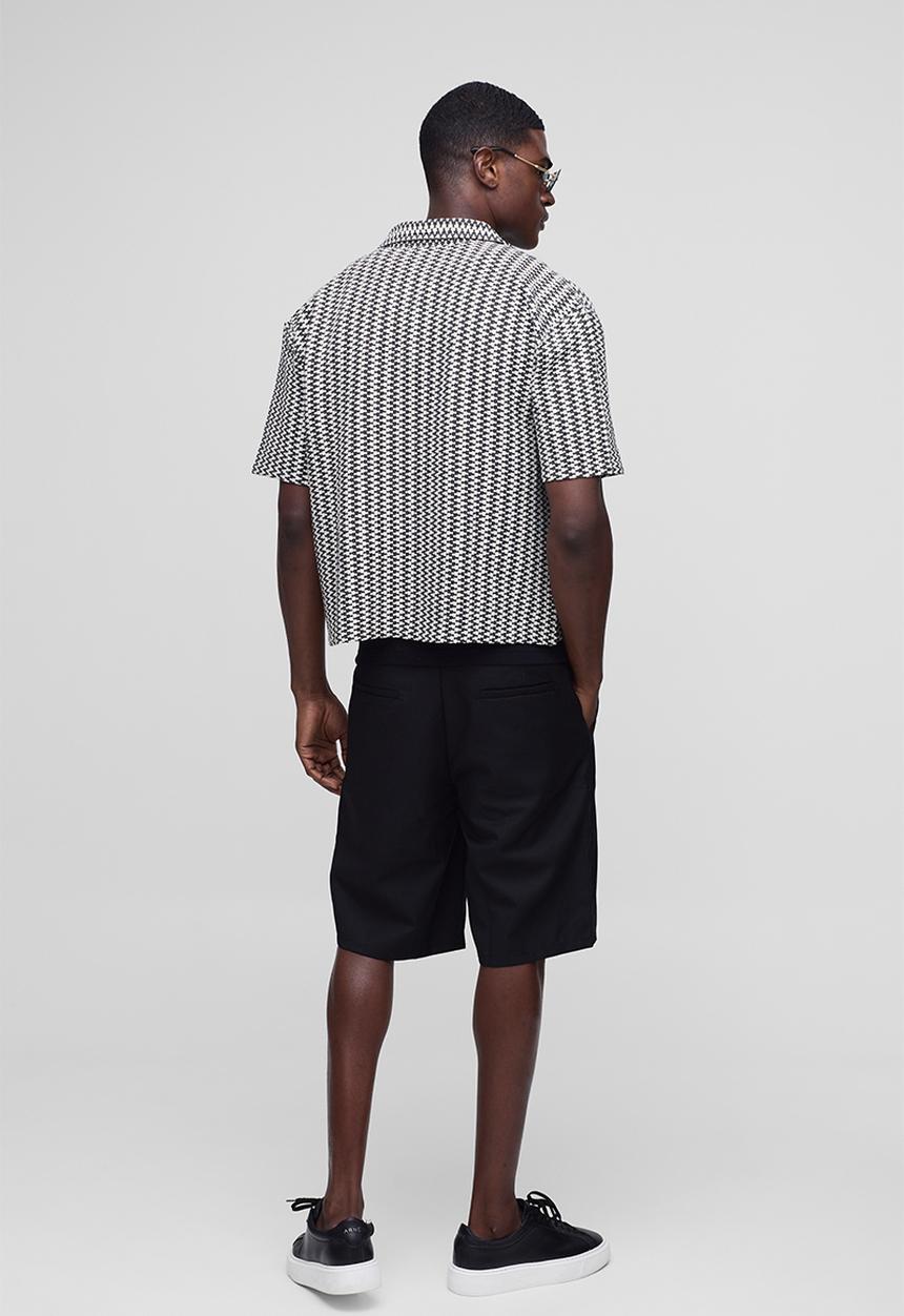 boohooMAN - Oversized Boxy Zig Zag Stripe Open Weave Revere Shirt - black