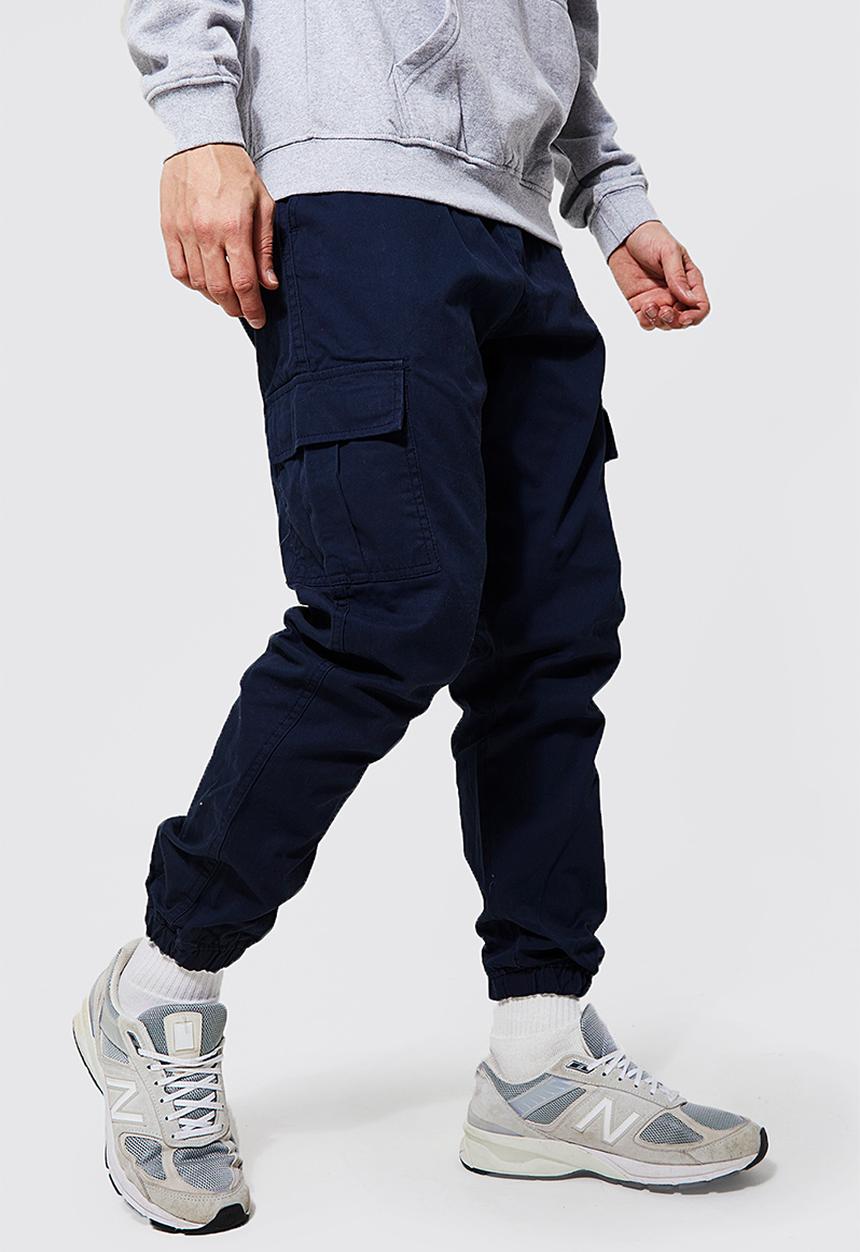 boohooMAN - Elasticated Waist Slim Fit Cargo Trouser - Navy