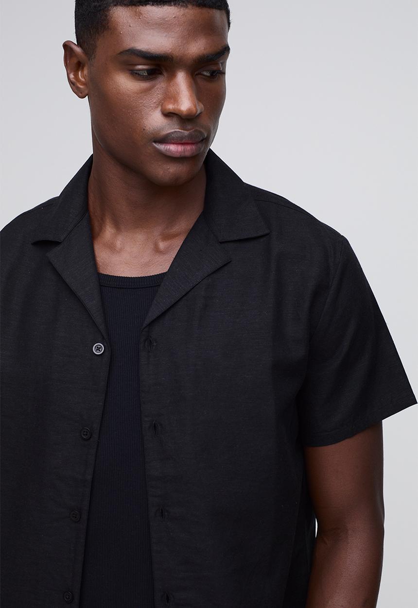 boohooMAN - Regular Fit Revere Linen Blend Short Sleeve Shirt - black